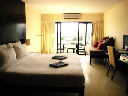 Mae Nam Beach Thailand Hotel
